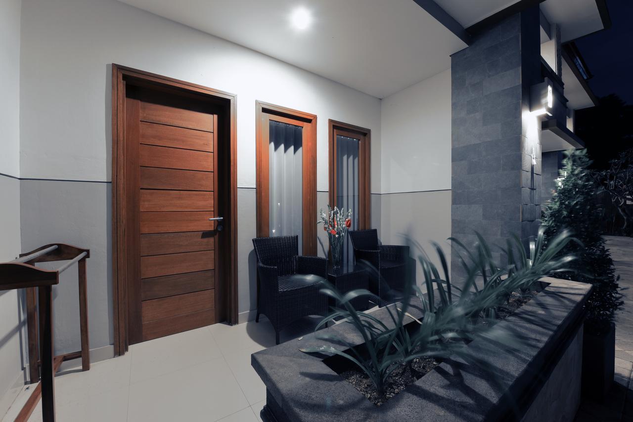 Le Lima Hotel Kuta Lombok Exterior foto